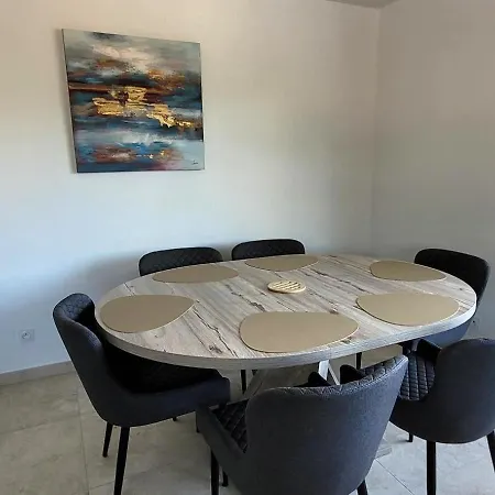 Apartament Neuf T3 Avec Terrasse, Parking Et Climatisation A